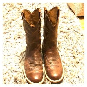Ariat Men’s cowboy boots